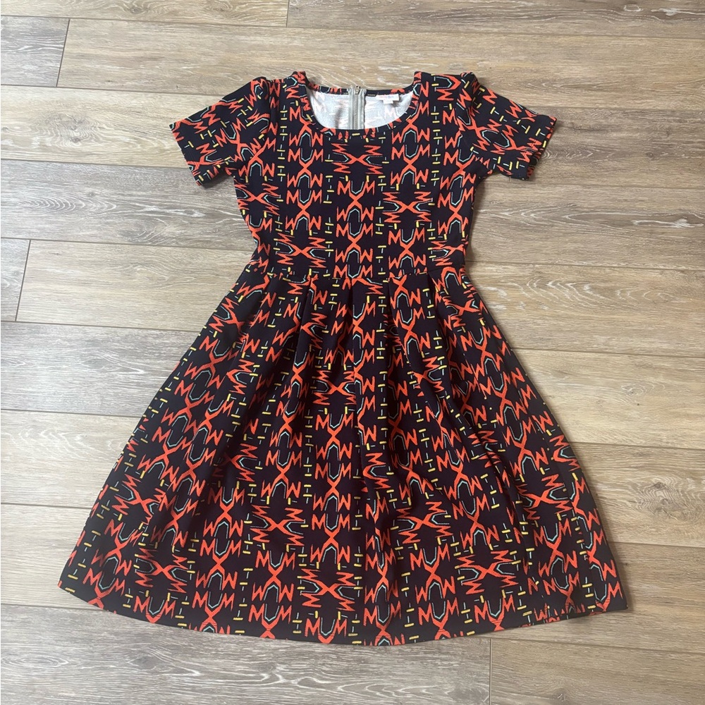 LuLaRoe Amelia Dress Sz M Colorful Geo Short Sleeve Fit Flare Party Western